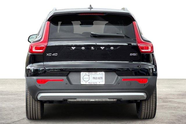 new 2025 Volvo XC40 car, priced at $38,035