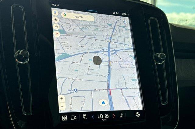 new 2025 Volvo XC40 car, priced at $38,035