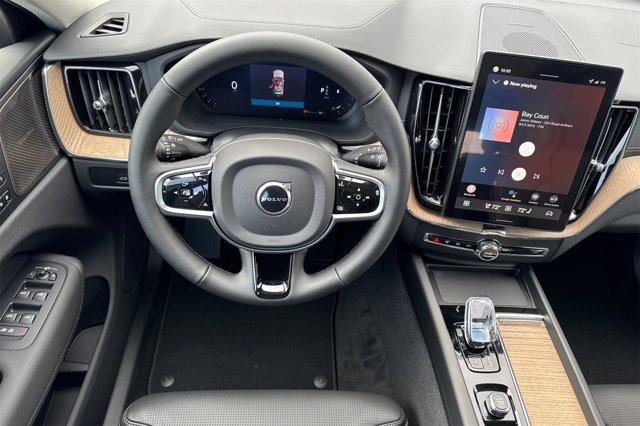 new 2026 Volvo XC60 car, priced at $61,119