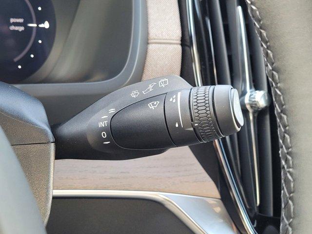 new 2026 Volvo XC90 Plug-In Hybrid car, priced at $78,024