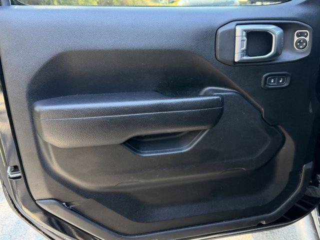 used 2022 Jeep Wrangler Unlimited car, priced at $35,900