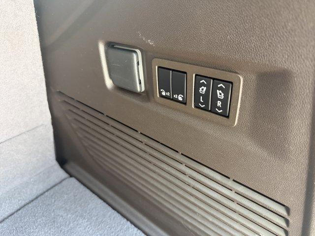 used 2023 GMC Yukon car, priced at $54,900