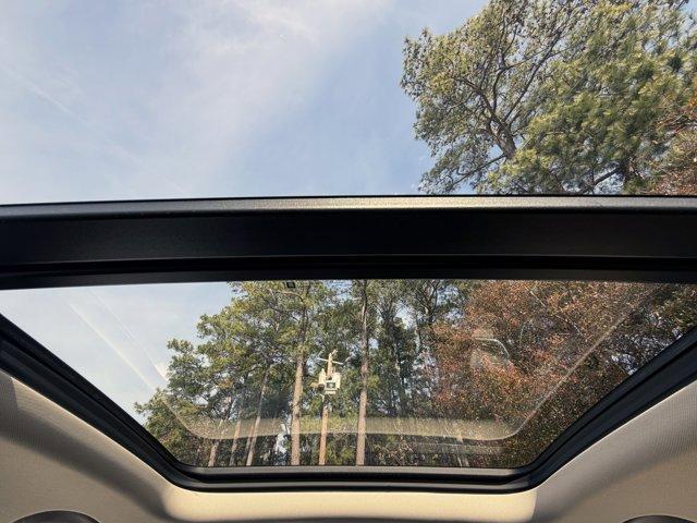 used 2023 Buick Envision car, priced at $31,990