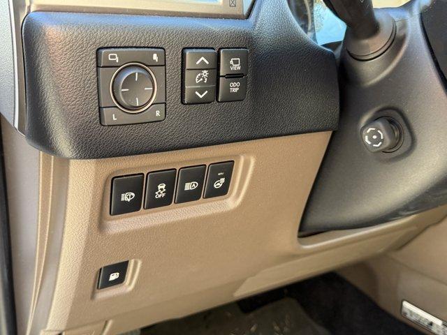 used 2022 Lexus GX 460 car, priced at $45,900