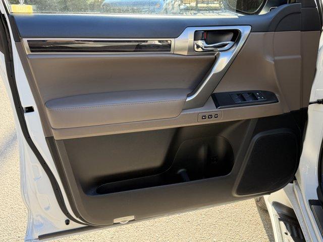 used 2022 Lexus GX 460 car, priced at $45,900