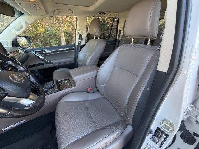 used 2022 Lexus GX 460 car, priced at $45,900