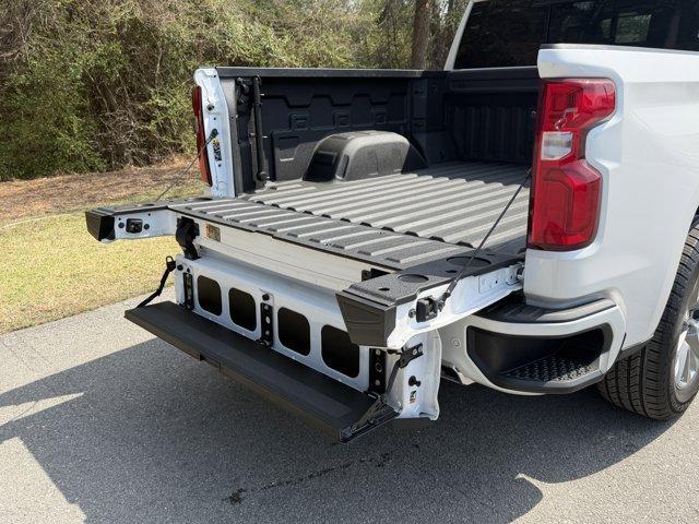 used 2022 Chevrolet Silverado 1500 Limited car, priced at $47,990