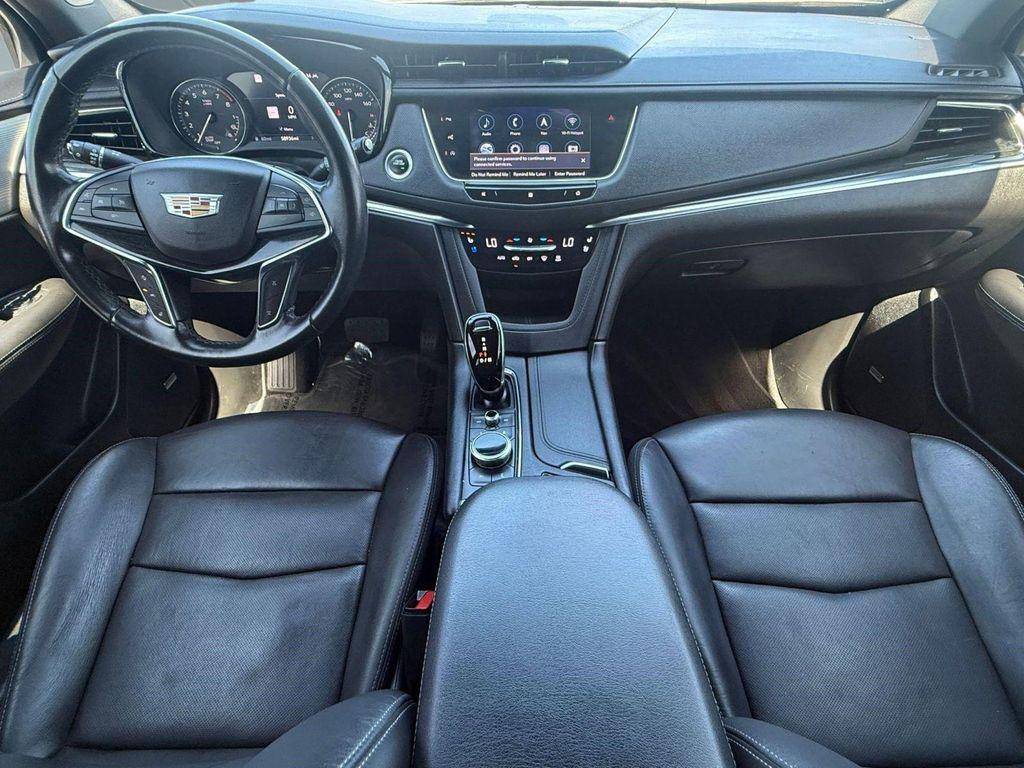 used 2021 Cadillac XT5 car, priced at $24,724