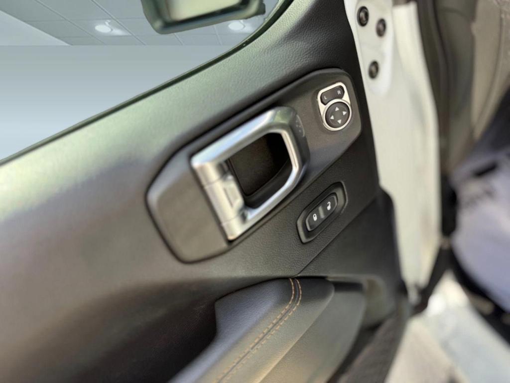 used 2022 Jeep Wrangler Unlimited car, priced at $32,998