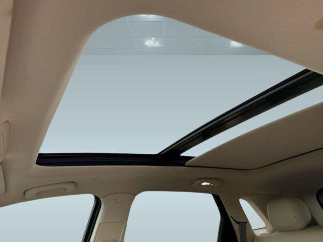 used 2023 Cadillac XT5 car, priced at $33,224