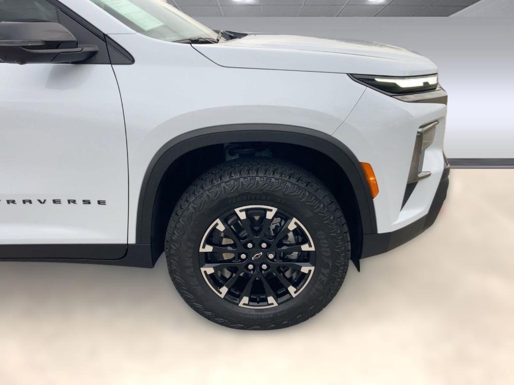 used 2026 Chevrolet Traverse car, priced at $50,698