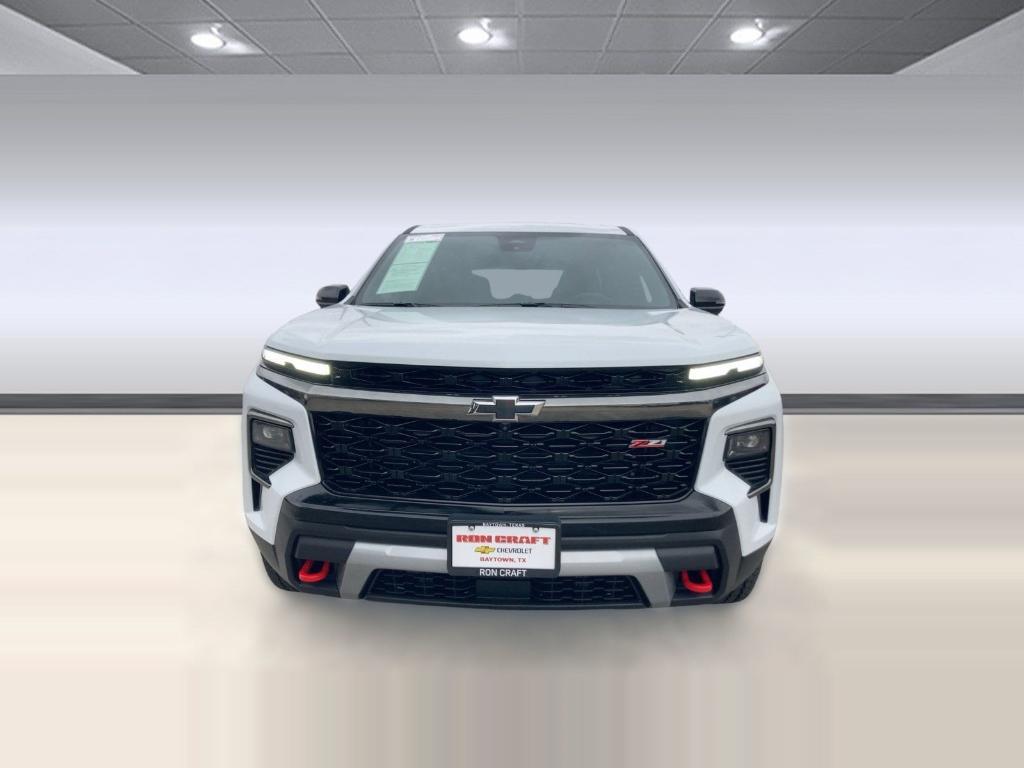 used 2026 Chevrolet Traverse car, priced at $50,698