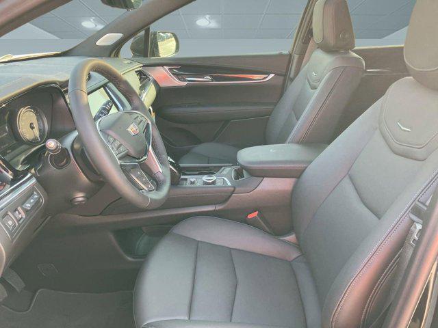 new 2025 Cadillac XT5 car, priced at $50,210