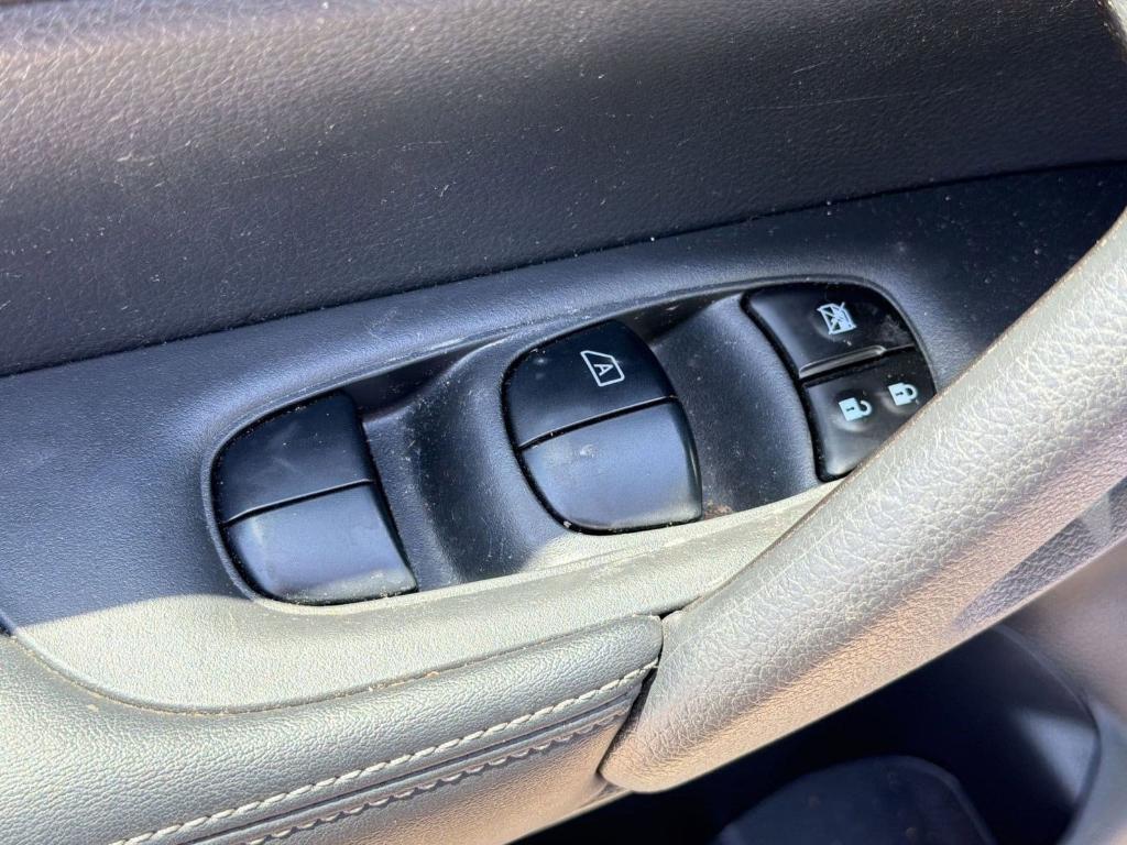 used 2019 Nissan Rogue car, priced at $11,224