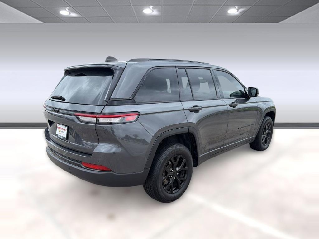 used 2024 Jeep Grand Cherokee car, priced at $32,224