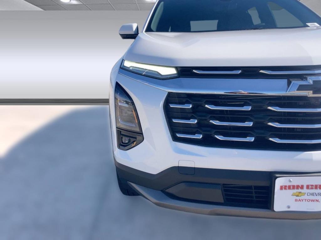 new 2026 Chevrolet Equinox car, priced at $32,984