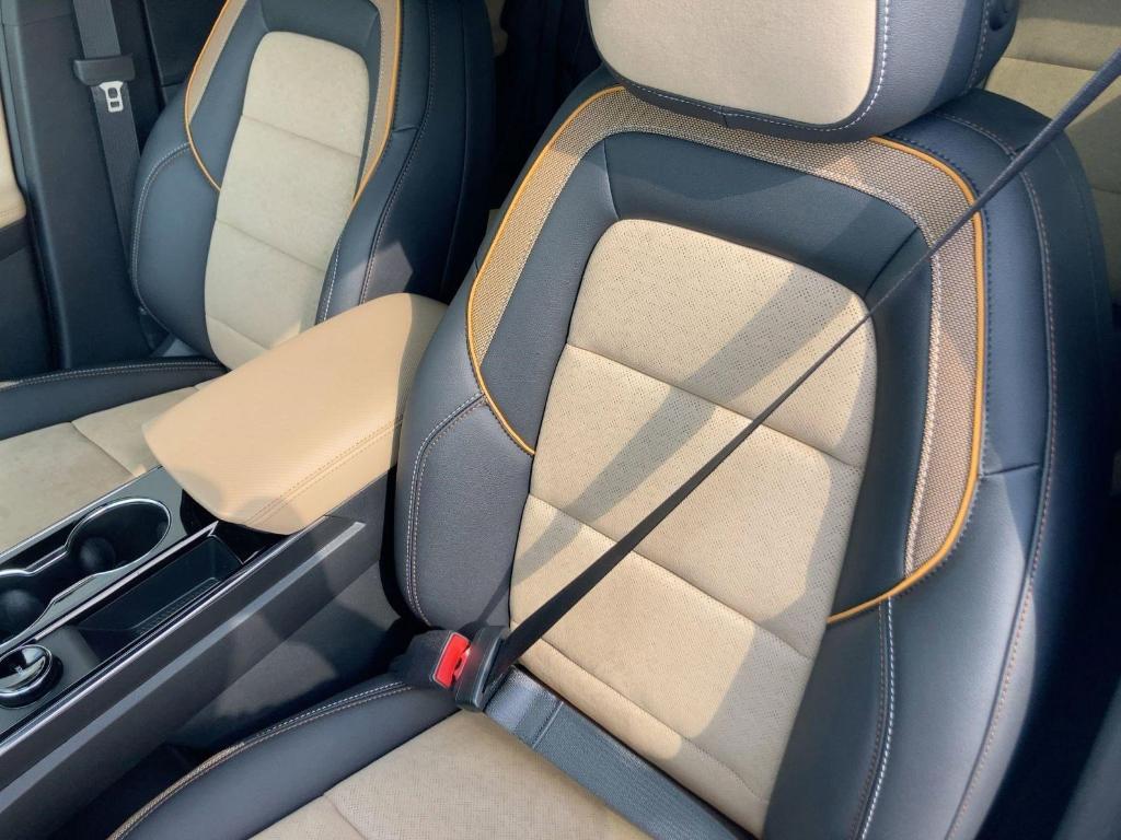 new 2026 Chevrolet Equinox car, priced at $39,879