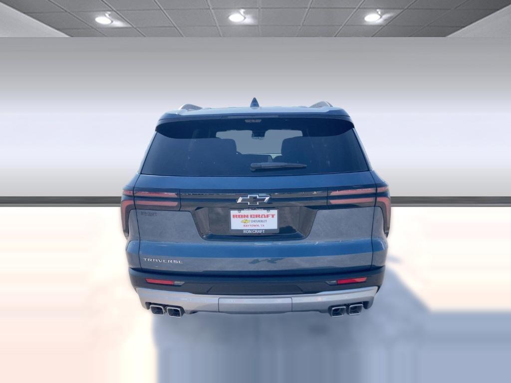 new 2026 Chevrolet Traverse car, priced at $43,758