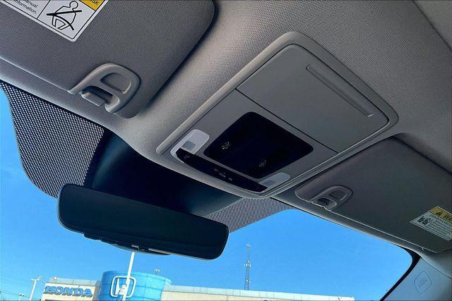 new 2025 Honda Pilot car, priced at $51,195