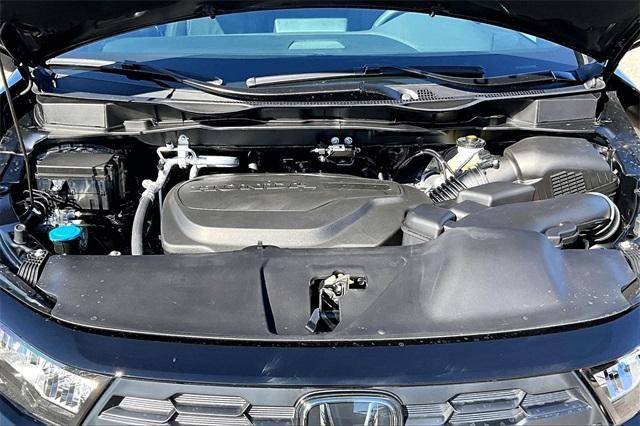 new 2026 Honda Odyssey car, priced at $43,158