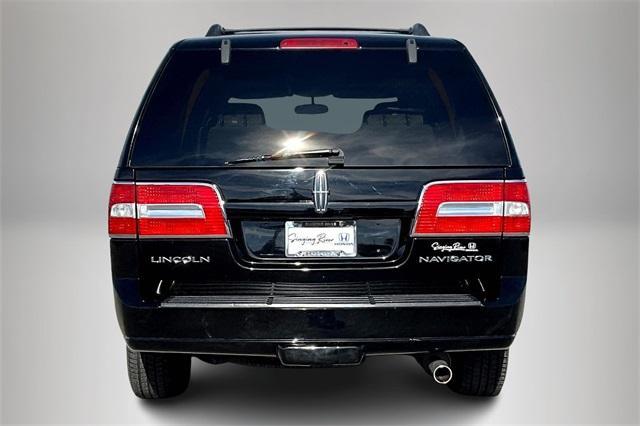 used 2007 Lincoln Navigator car, priced at $10,488