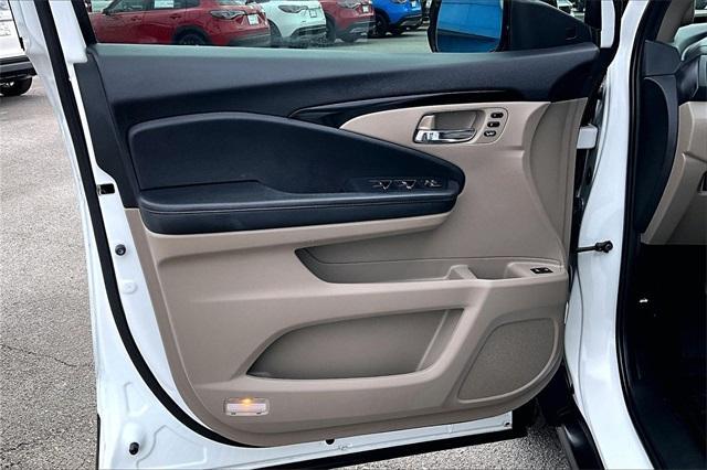 used 2021 Honda Pilot car, priced at $28,288