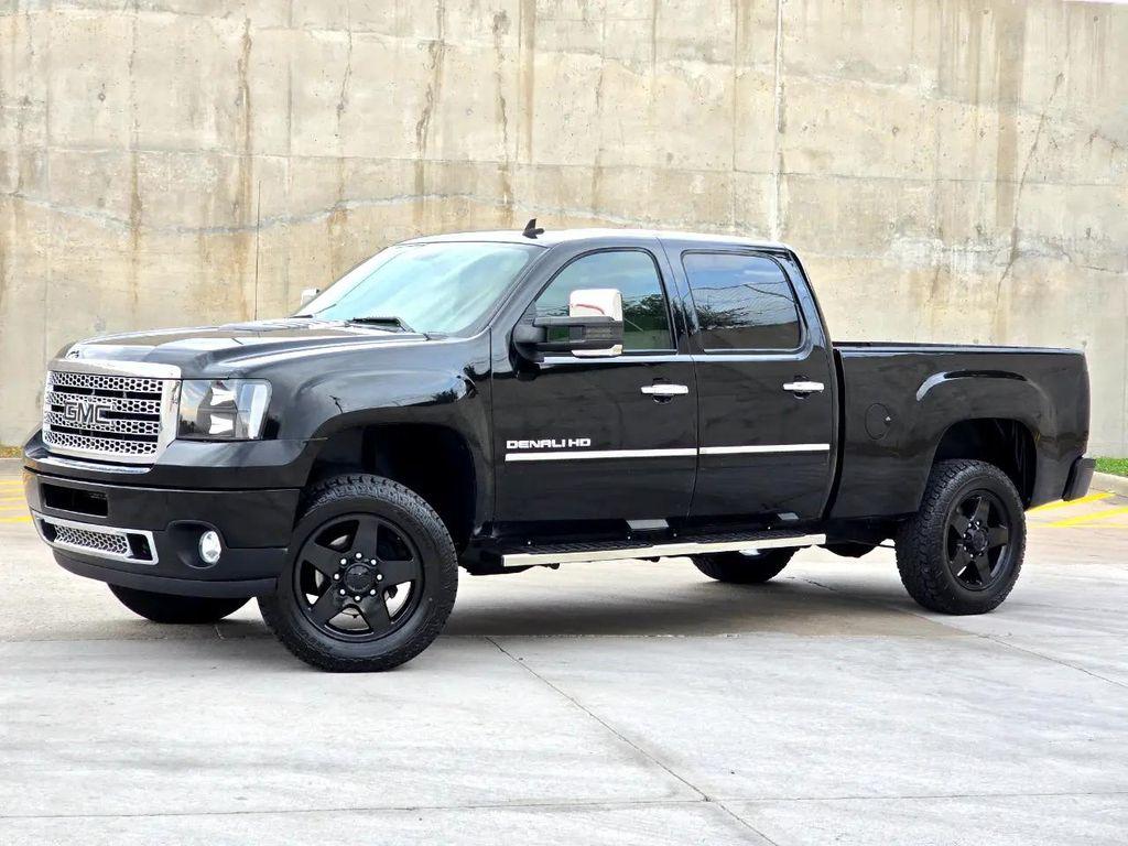 used 2013 GMC Sierra 2500 car, priced at $29,995