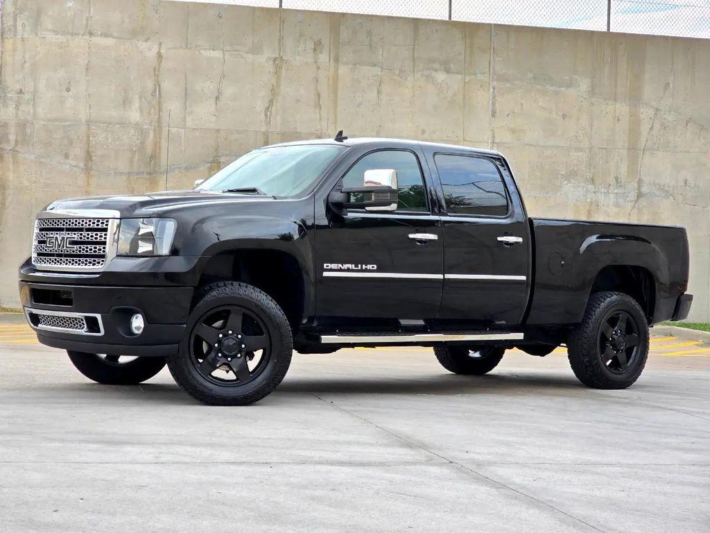 used 2013 GMC Sierra 2500 car, priced at $29,995