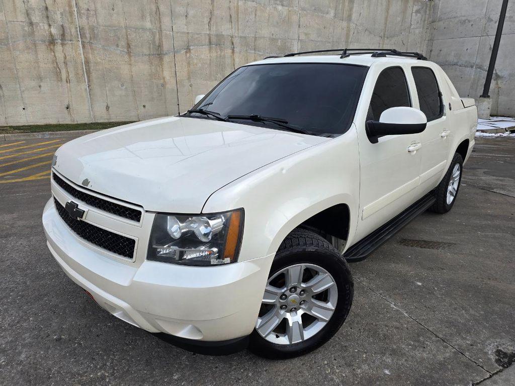 used 2013 Chevrolet Avalanche car, priced at $9,495
