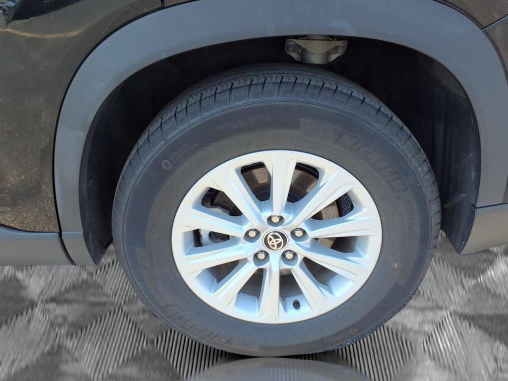 used 2025 Toyota Grand Highlander car, priced at $50,845