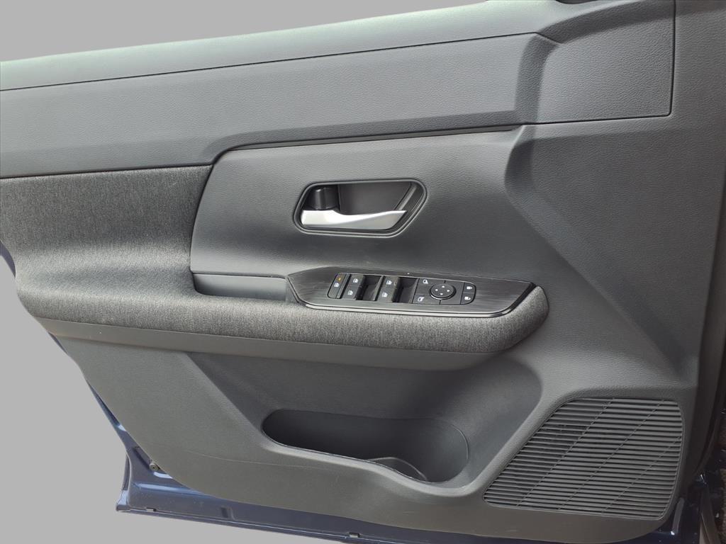 new 2026 Nissan Kicks car, priced at $25,318