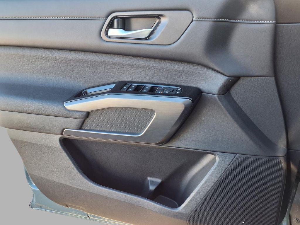 new 2026 Nissan Pathfinder car, priced at $40,145
