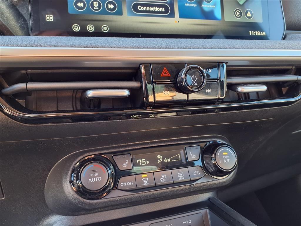 new 2026 Nissan Kicks car, priced at $25,931