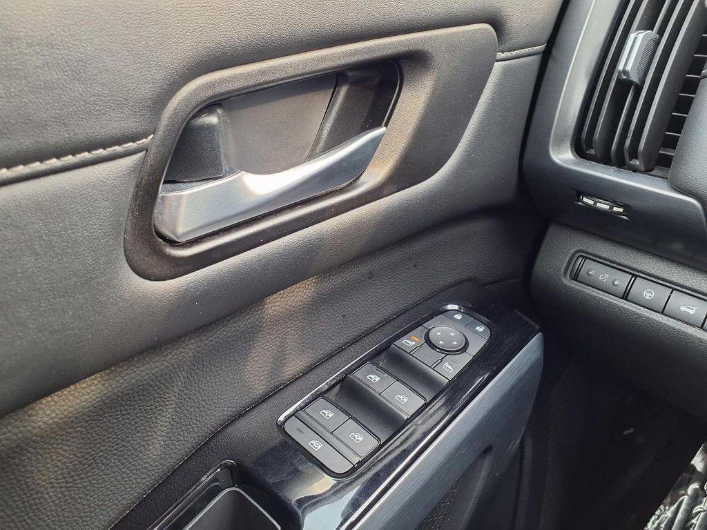 used 2025 Nissan Pathfinder car, priced at $34,998