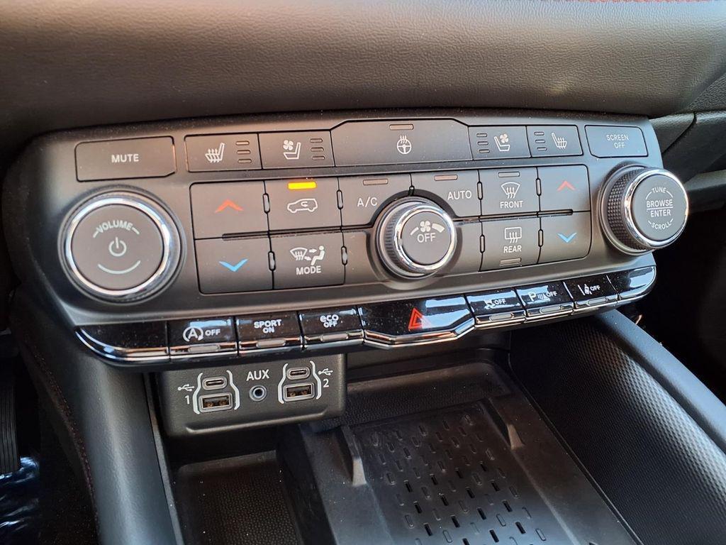 used 2025 Dodge Durango car, priced at $35,473