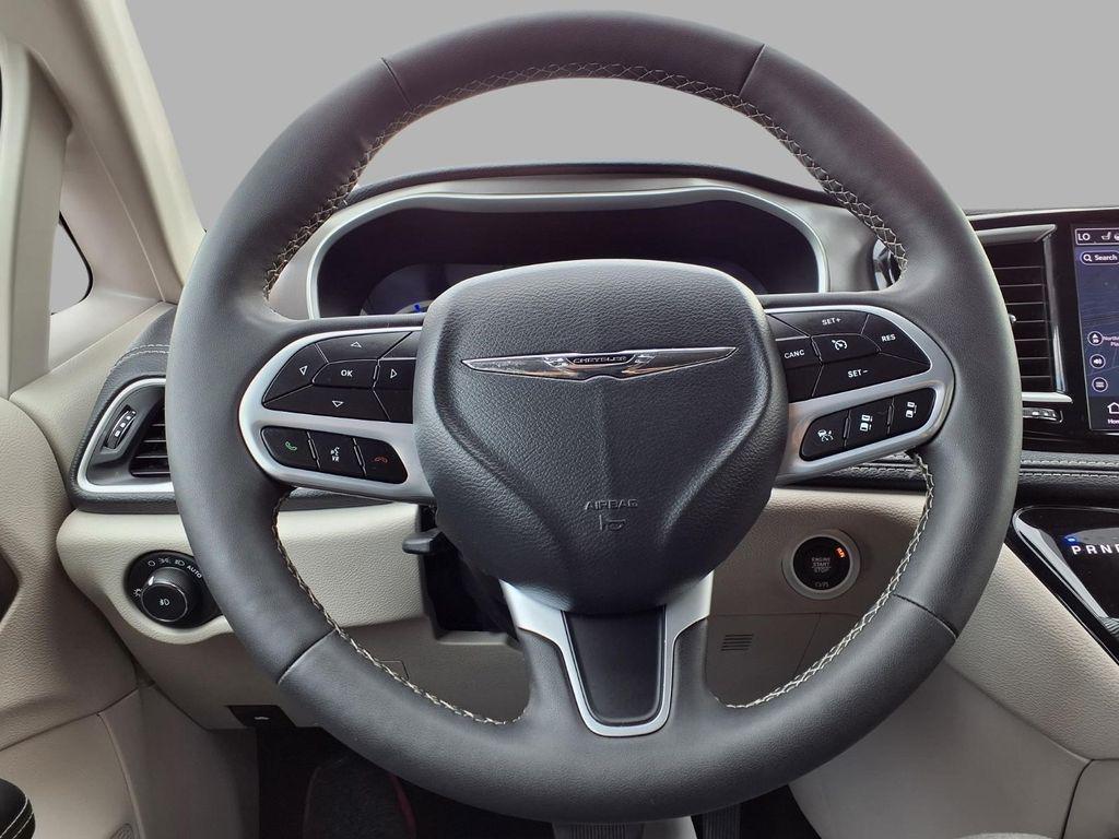 used 2024 Chrysler Pacifica Hybrid car, priced at $26,375