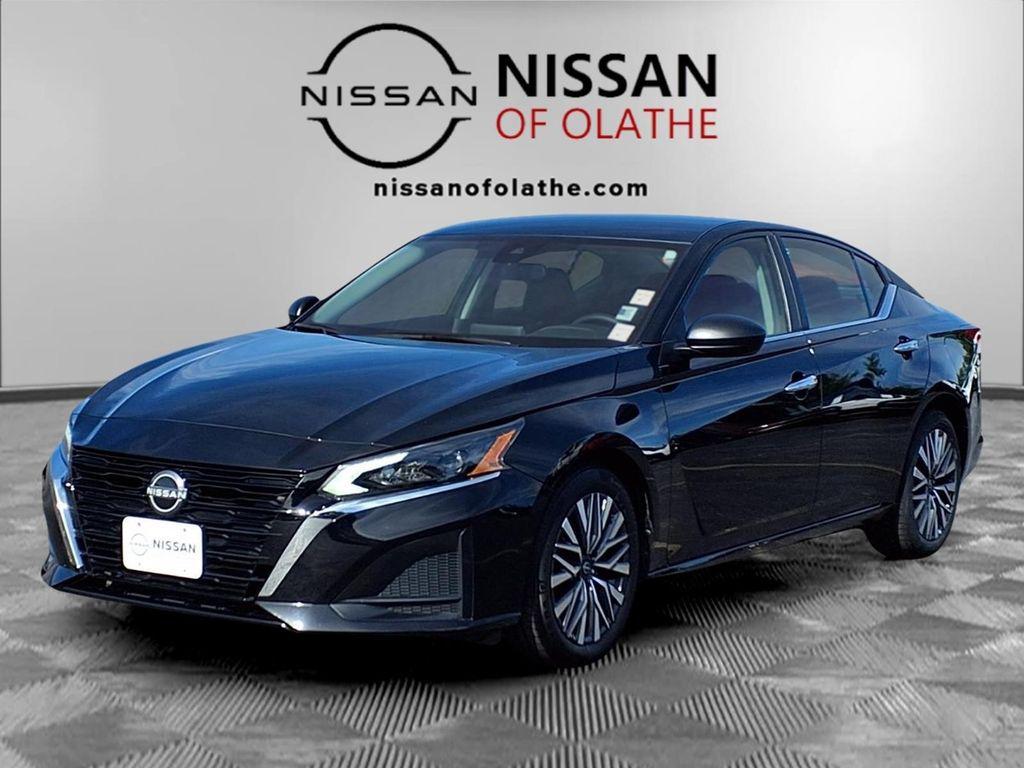 used 2025 Nissan Altima car, priced at $20,999