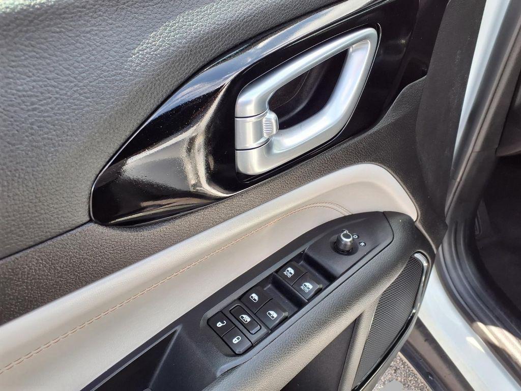 used 2025 Jeep Compass car, priced at $23,199