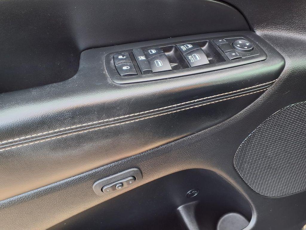 used 2014 Jeep Grand Cherokee car, priced at $9,401