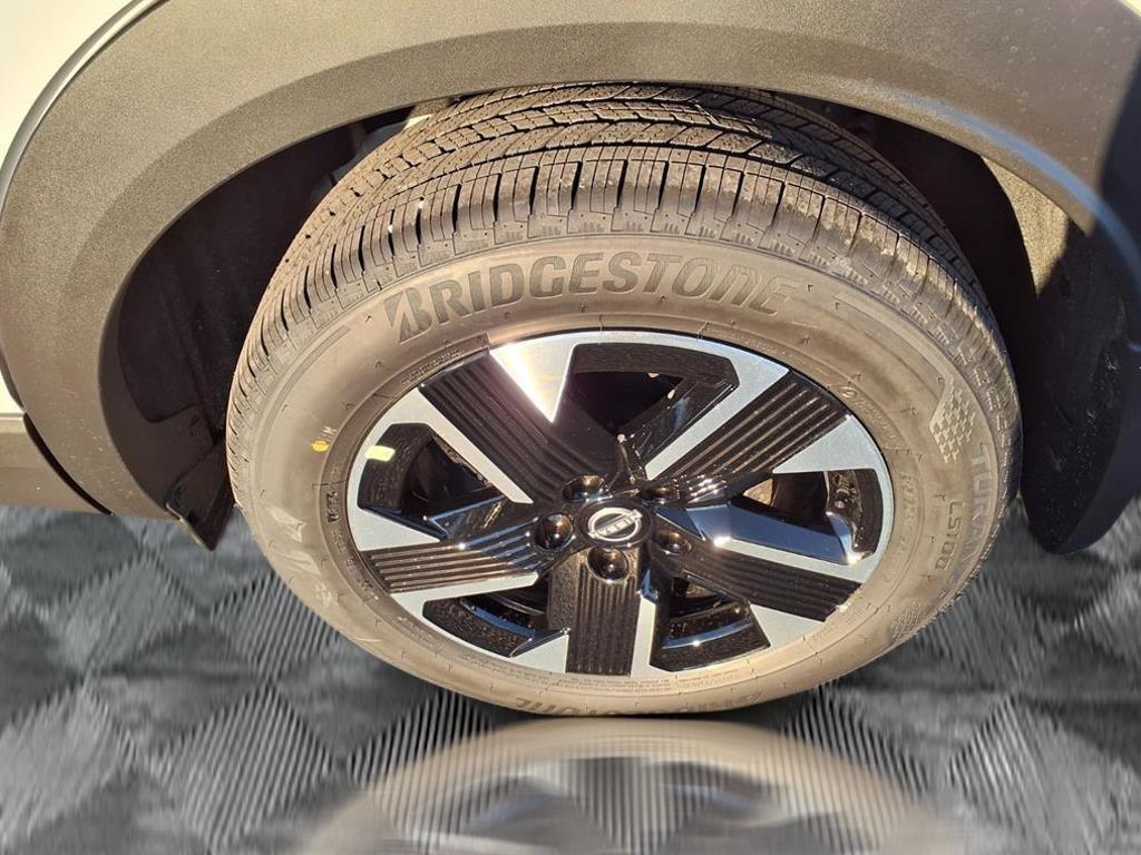 new 2026 Nissan Kicks car, priced at $25,931