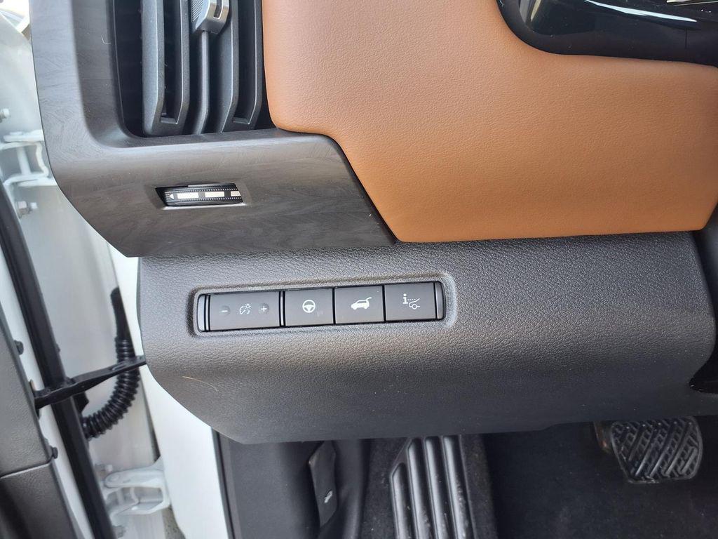 new 2026 Nissan Pathfinder car, priced at $50,647