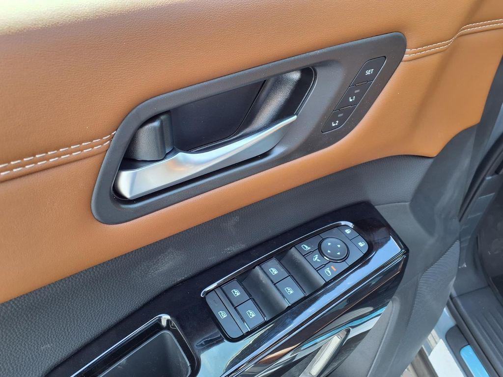 new 2026 Nissan Pathfinder car, priced at $47,313