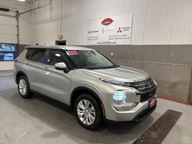 new 2025 Mitsubishi Outlander car, priced at $32,200