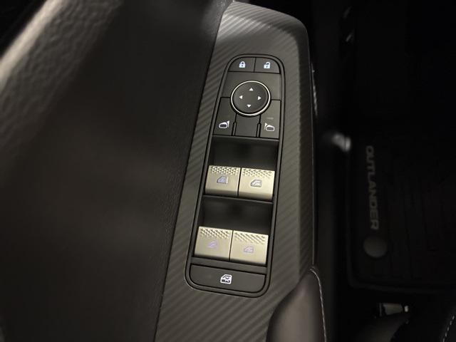 new 2025 Mitsubishi Outlander car, priced at $32,200