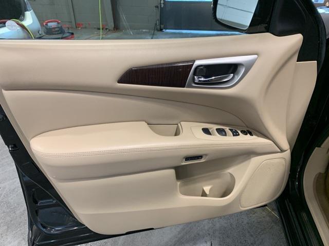 used 2014 Nissan Pathfinder car