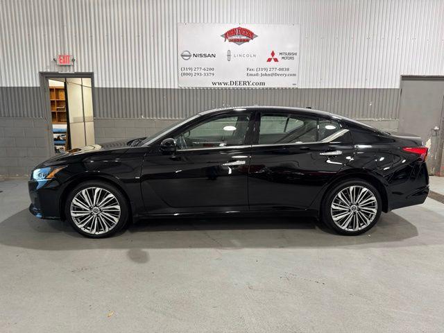 used 2023 Nissan Altima car, priced at $26,999