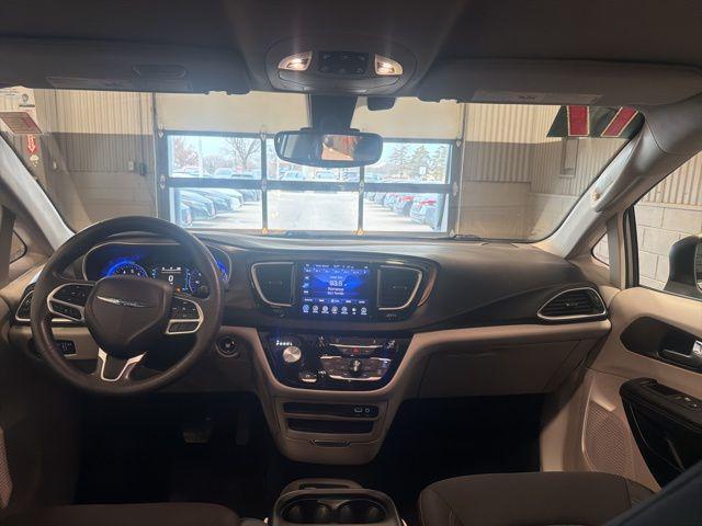 used 2017 Chrysler Pacifica car, priced at $13,995