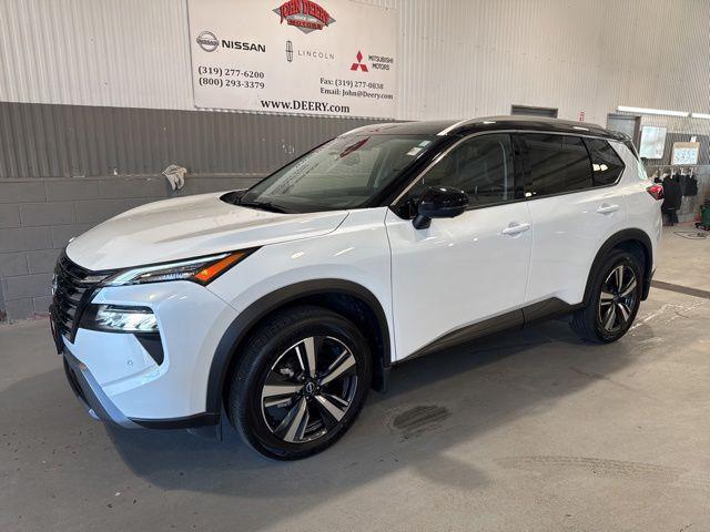 used 2025 Nissan Rogue car, priced at $24,900