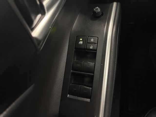 used 2023 Toyota Highlander Hybrid car, priced at $41,987