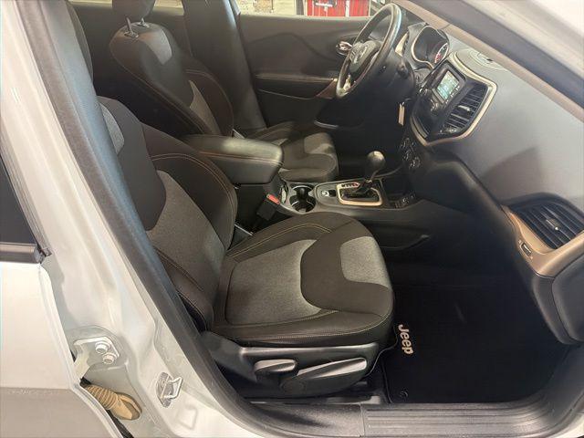 used 2017 Jeep Cherokee car, priced at $6,899